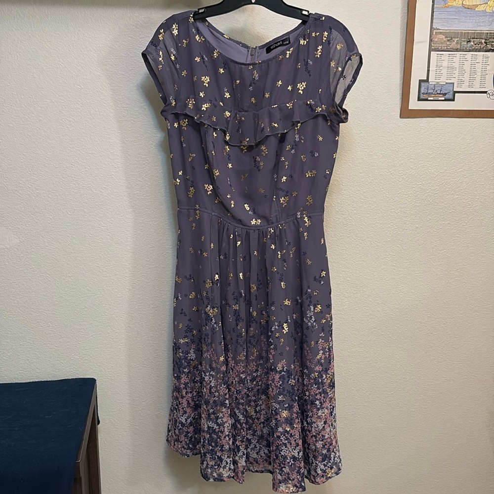 EShakti women’s dress Sz 10 flower print, gold metallic details, pockets NWOT